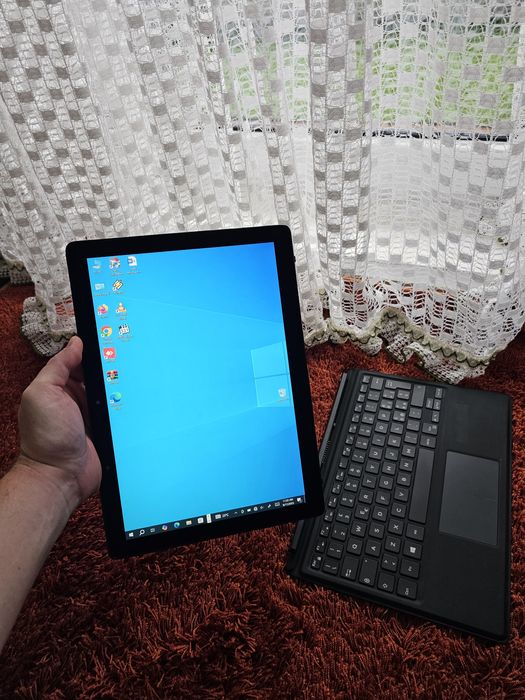Laptop tableta Dell touchscreen i5 16gb ram 256 ssd
