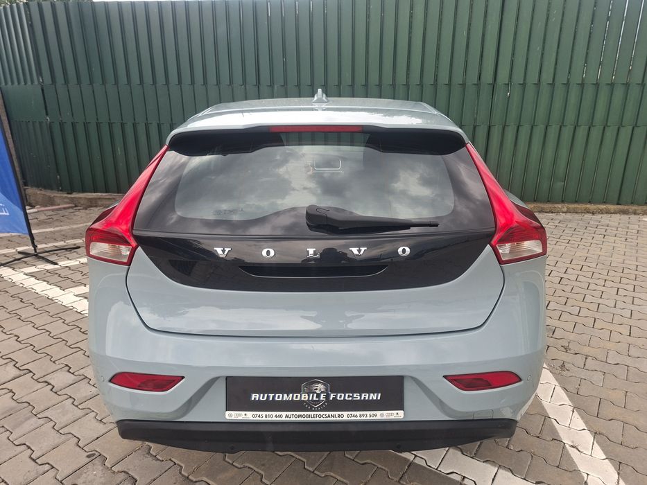 Volvo V40 2.0D 122CP Kinetic