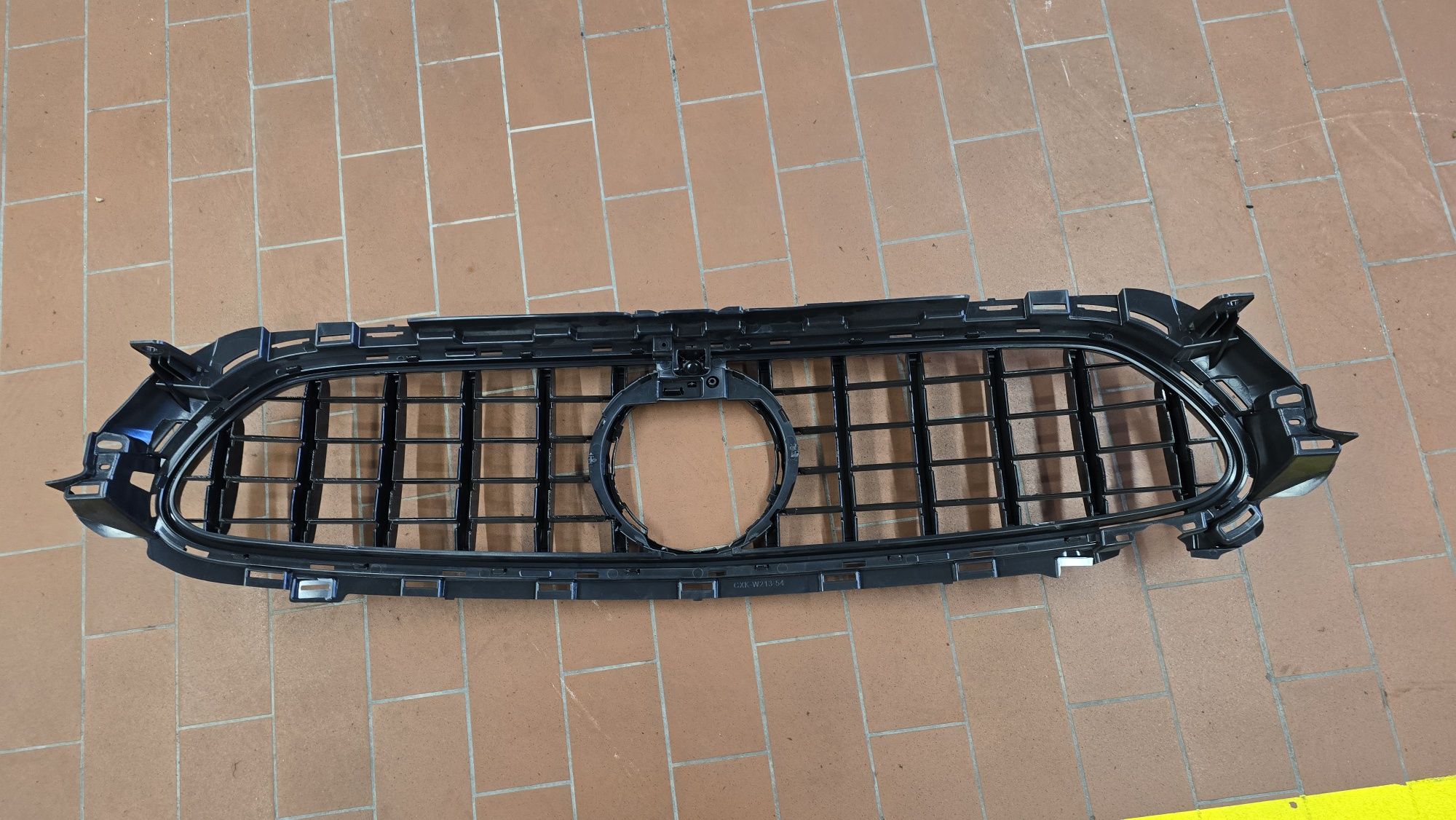 Решетка за W213 facelift