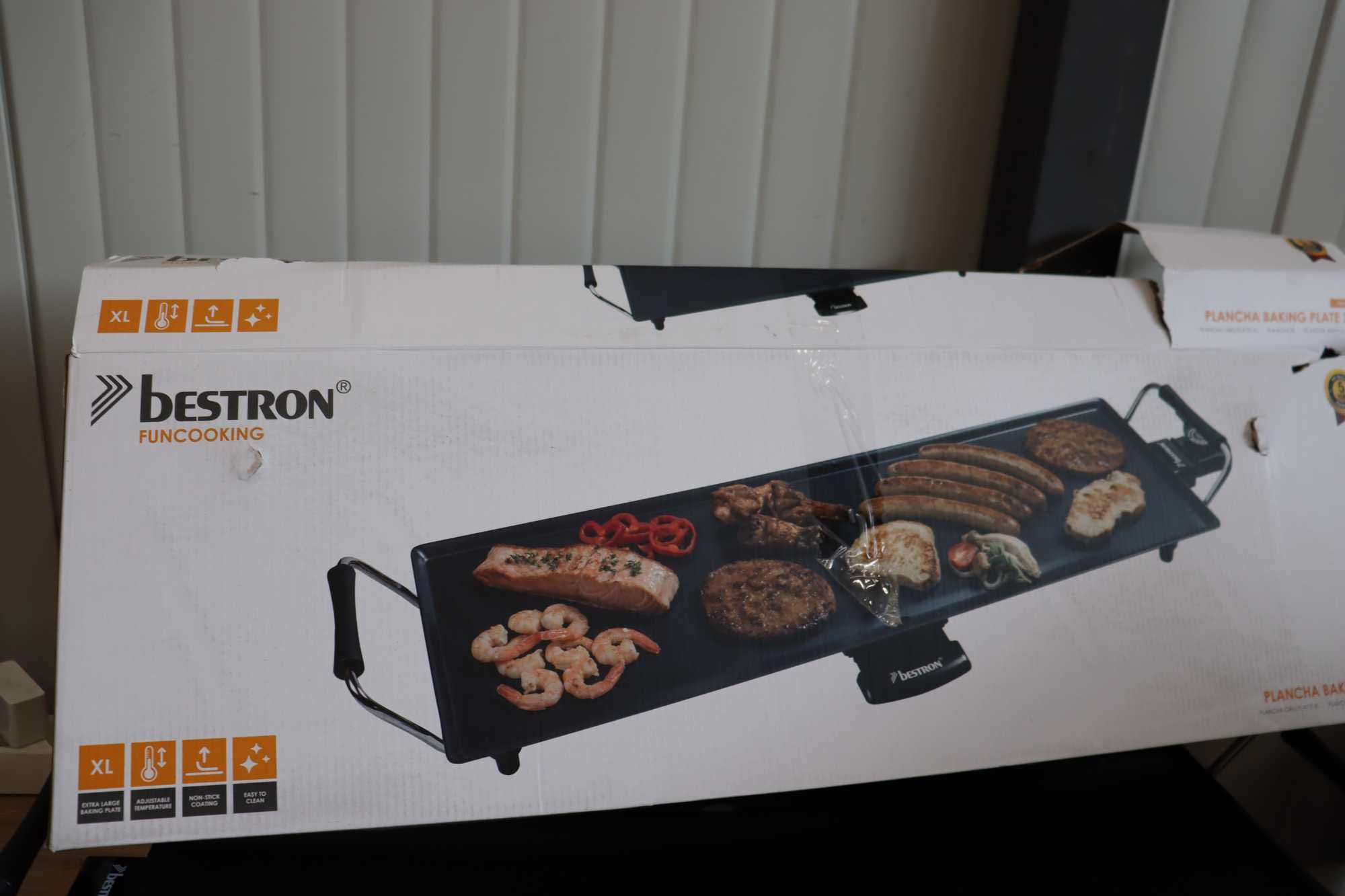 Електрическа скара Bestron XL, незалепващо покритие,1800W, ДЕФЕКТ