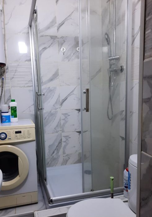 Душевая кабина с поддоном