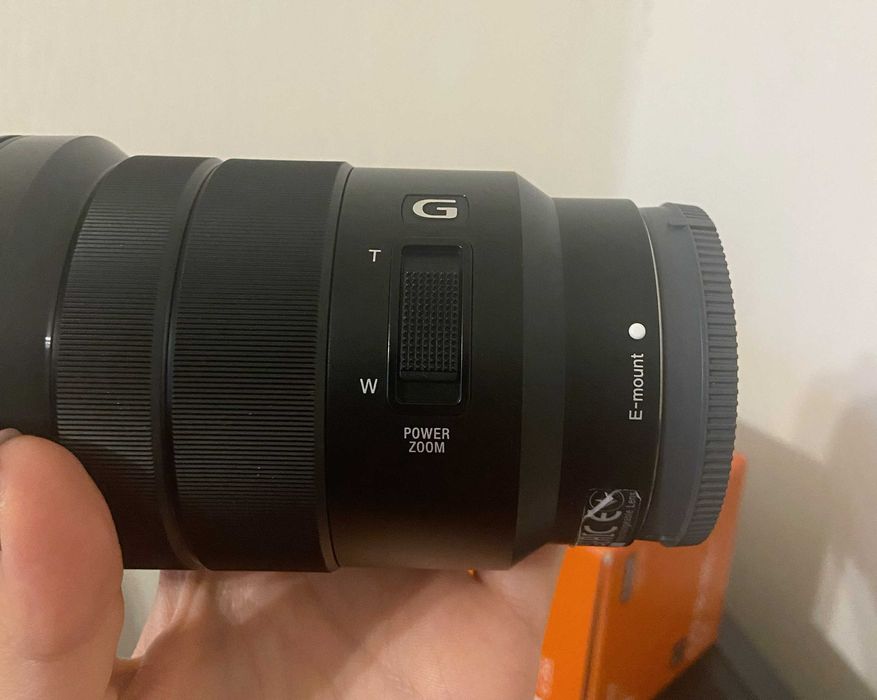 Oбектив Sony SEL 18-105mm f/4 G OSS  В ГАРАНЦИЯ