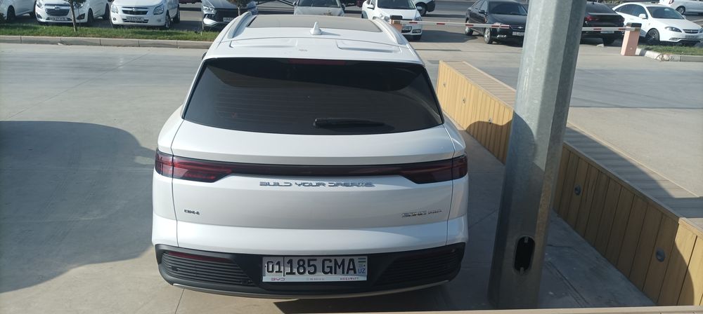 BYD SONG PRO DM-i 110 km flagship