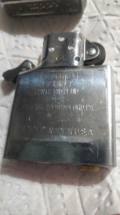 Bricheta Zippo Originală