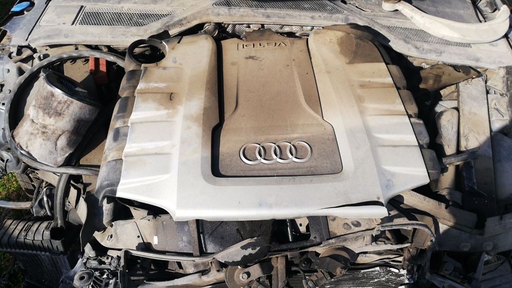 Audi A8L 2015 на части