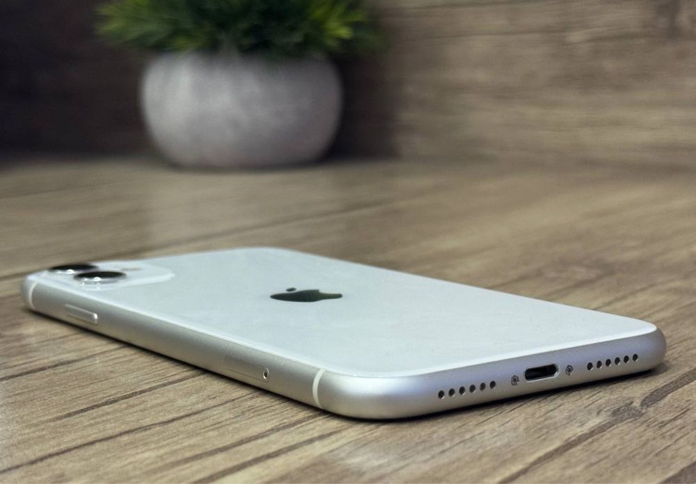 iPhone 11 64Gb white
