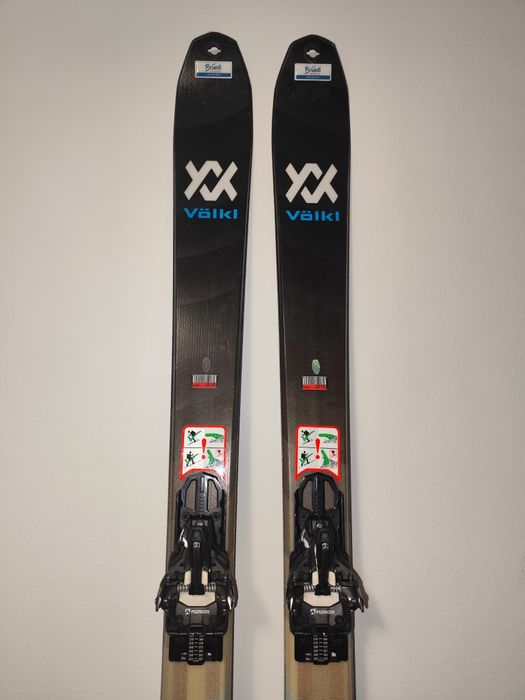 Ski / schi / schiuri de tura Volkl Rise 80