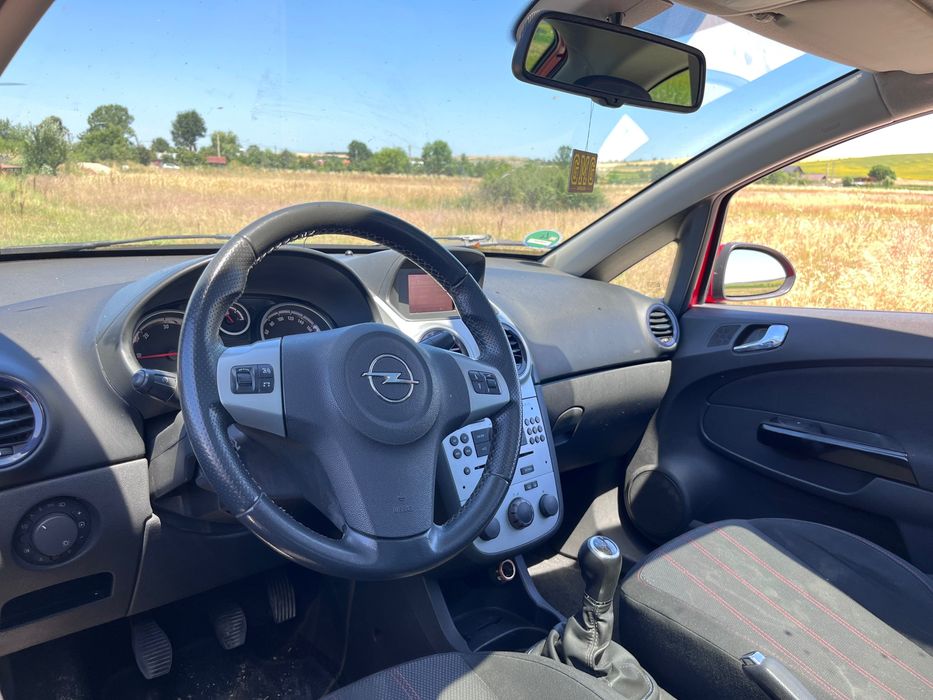 Vând Opel Corsa D!