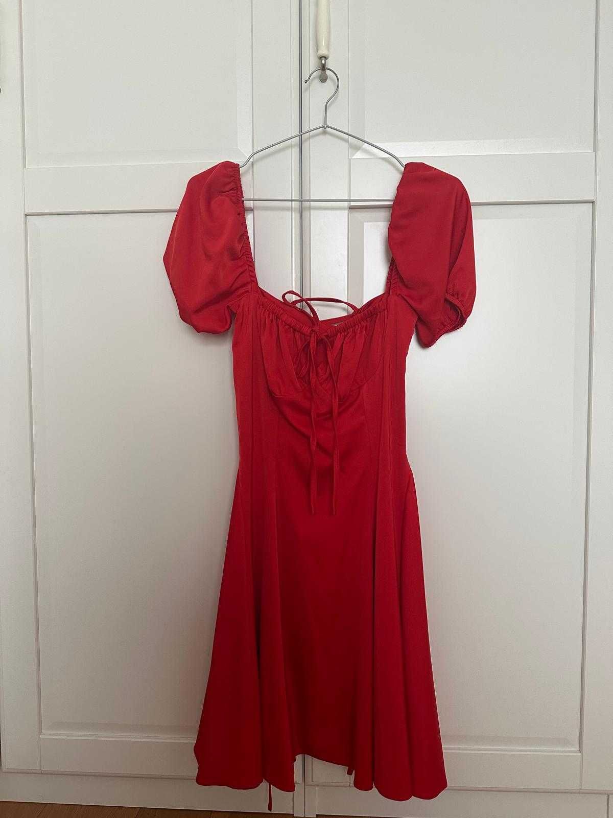 Diva Charms Rochie rosie din Satin