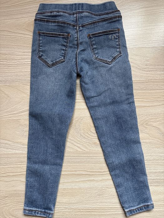 Guess, Zara, Mayoral, Disigual дънки за момиче 4-5 години