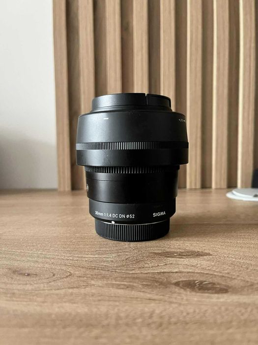 Obiectiv Sigma 30mm F1.4 DC DN Contemporary MFT