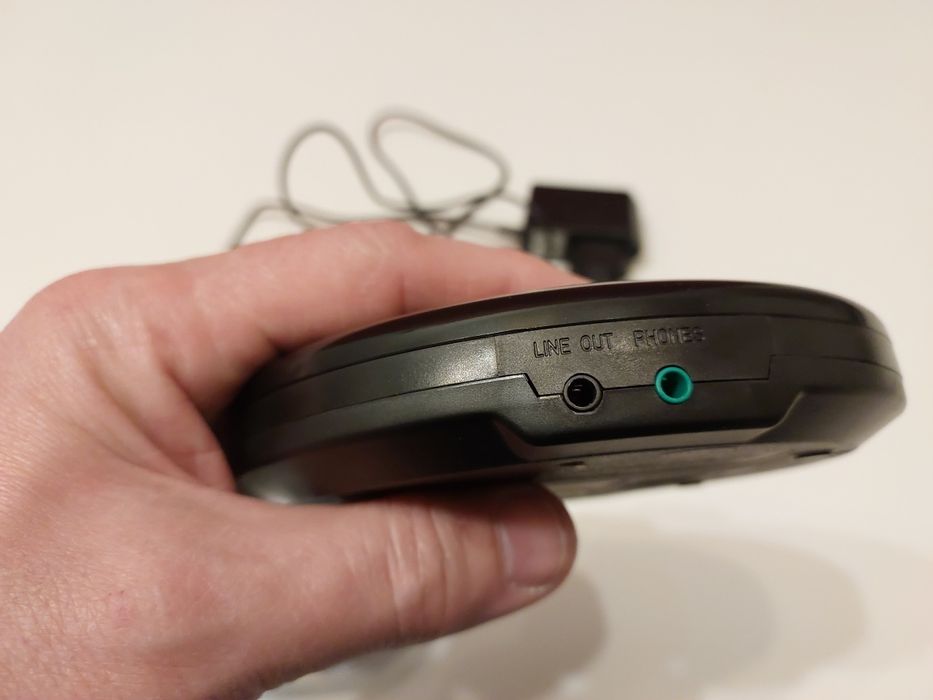 CD-Player portabil Polaroid PKS-66A, aproape nou, perfect funcțional