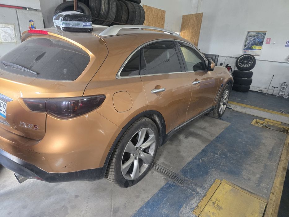 Vand Infiniti fx 37 s