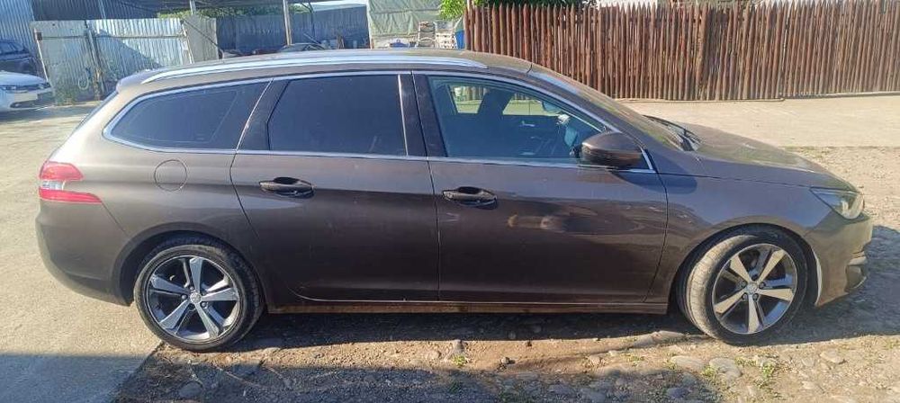 Dezmembrez Peugeot 308sw 2.0 hdi 2015