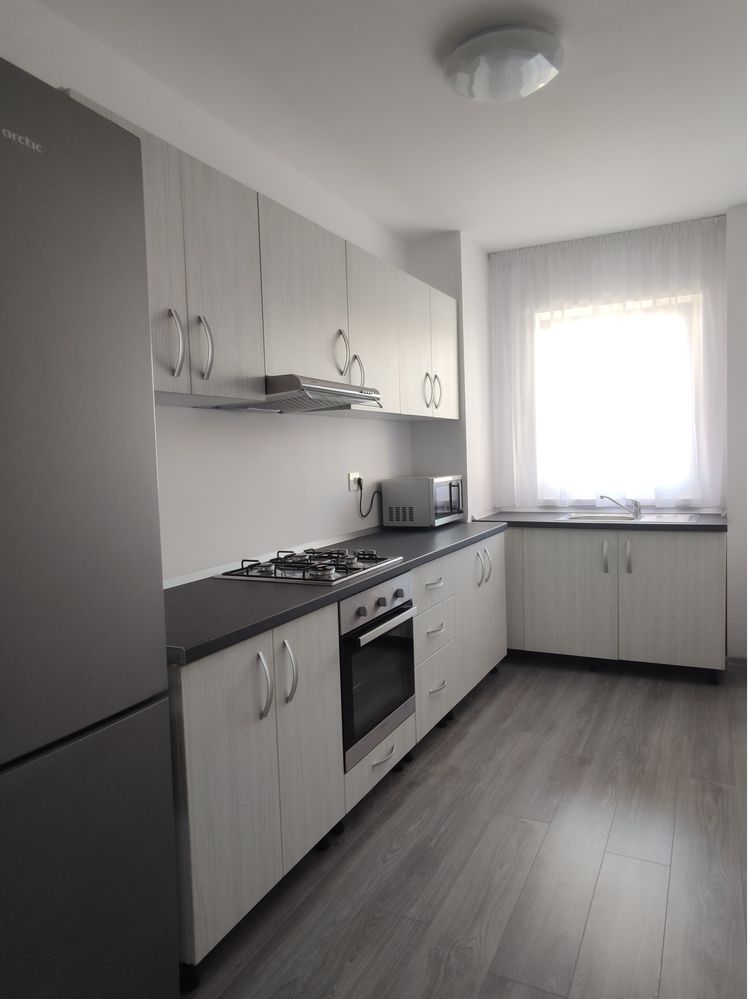 Vând apartament rezidential cu 2 camere