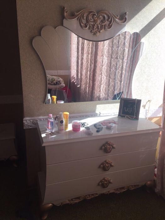 Продается столы и стулья