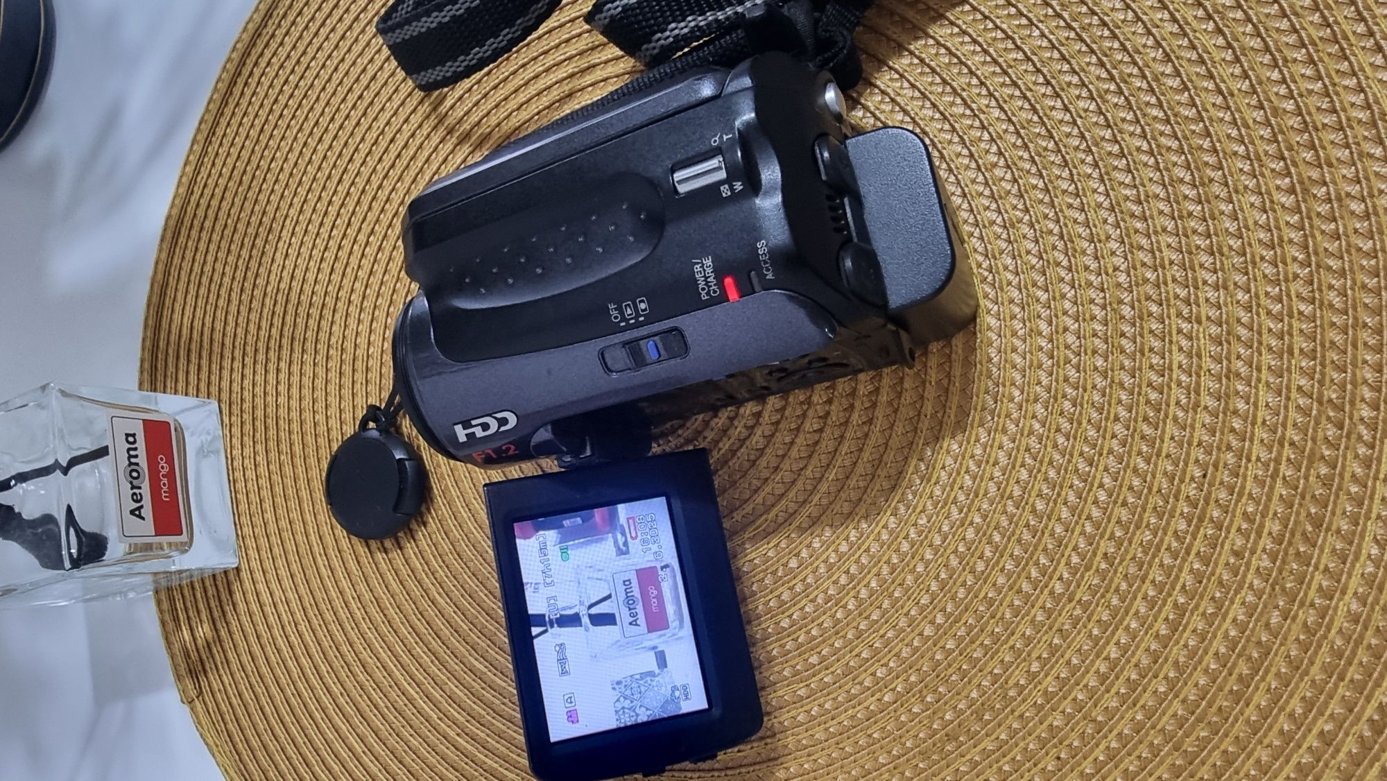 Camera foto-video JVC cu hdd 30gb ,arta,drumetie, colecție