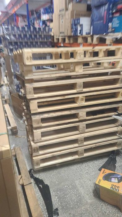 Paleti 1200x800 - Stare buna si foarte buna, pe alese.