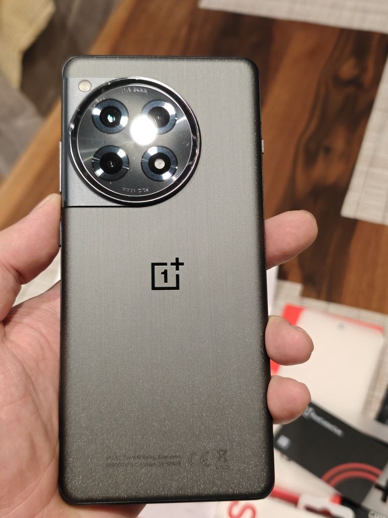 One Plus 12R 16\256 GB1 г.оставаща гаранция от А1