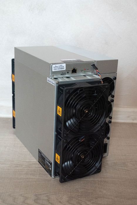 ASIC Bitmain Antminer L7 9050 Mh impecabile in stoc - 60 buc - hosting