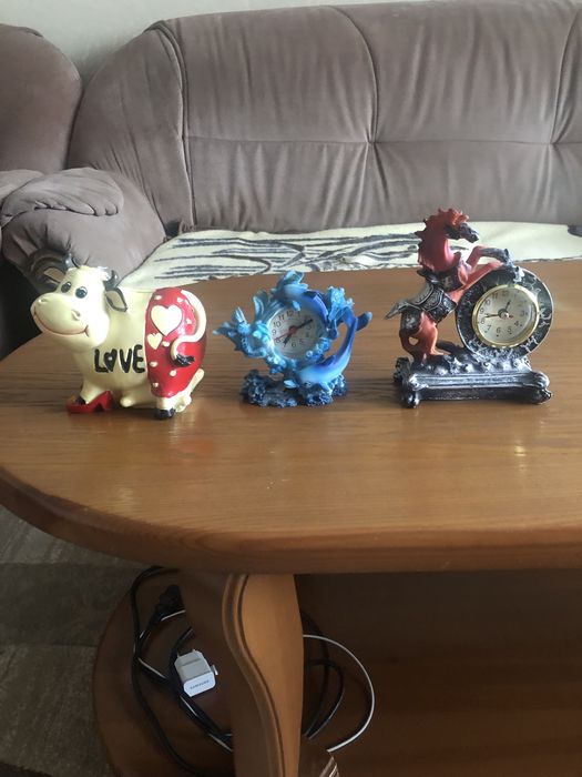 Сувениры часы, копилка в хорошем состоянии