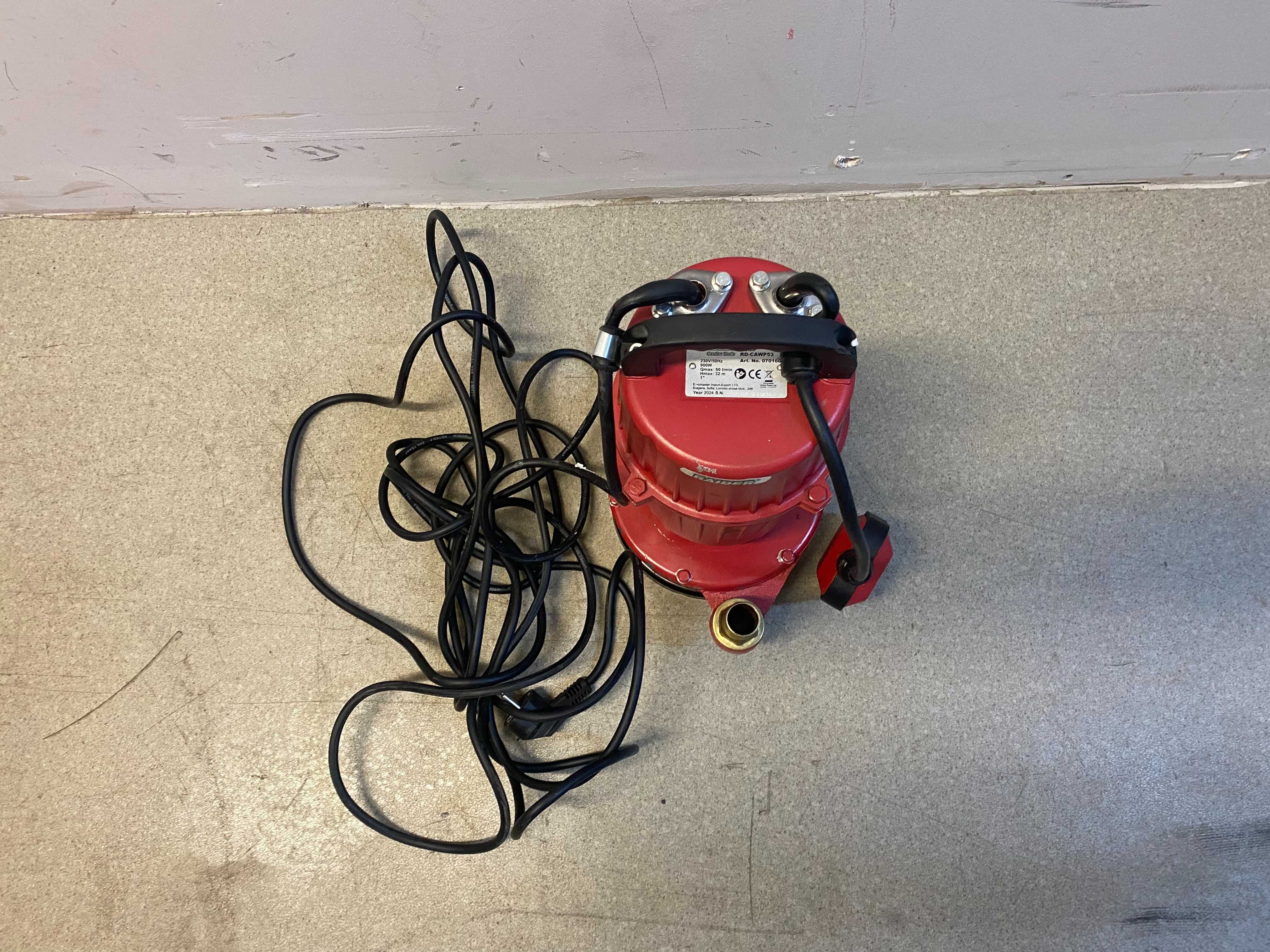 070157	Помпа водна потопяема 370W 1" 34L/min 14m 8m кабел RD-CAWP50