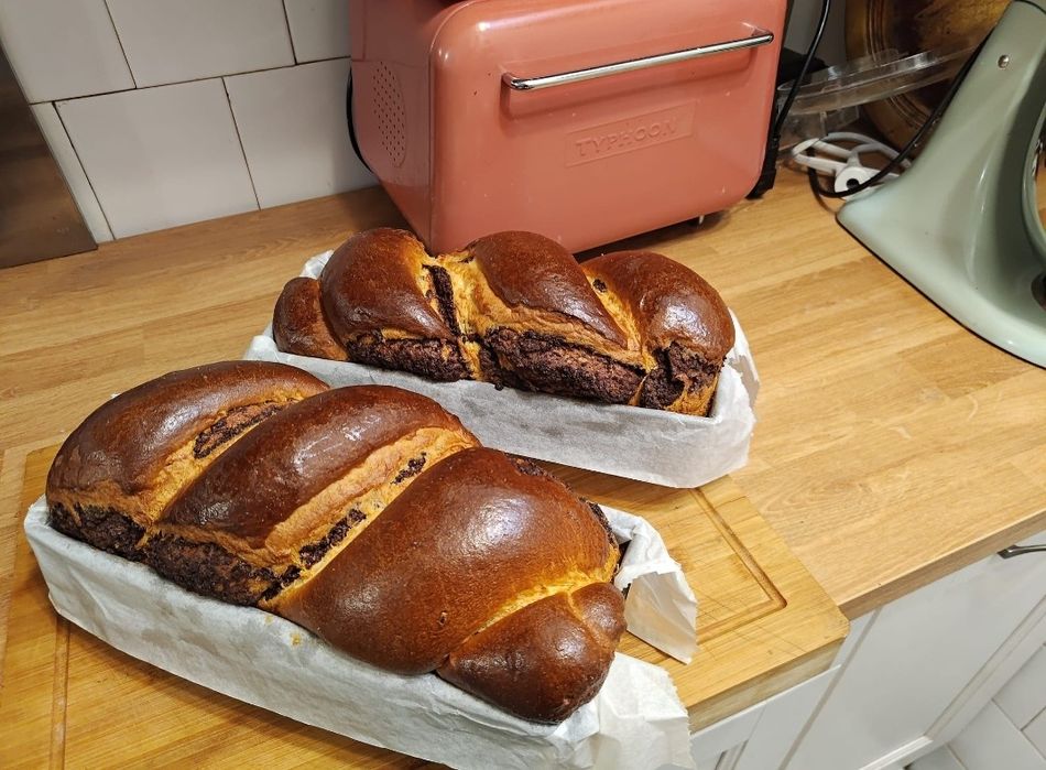 Cozonac artizanal cu multa nuca si Nutella
