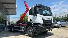 Iveco T-Way carosat cu Hooklift HIAB Autocamion Iveco T-Way 6x4 carosat cu Hook Lift HIAB 21 Tone