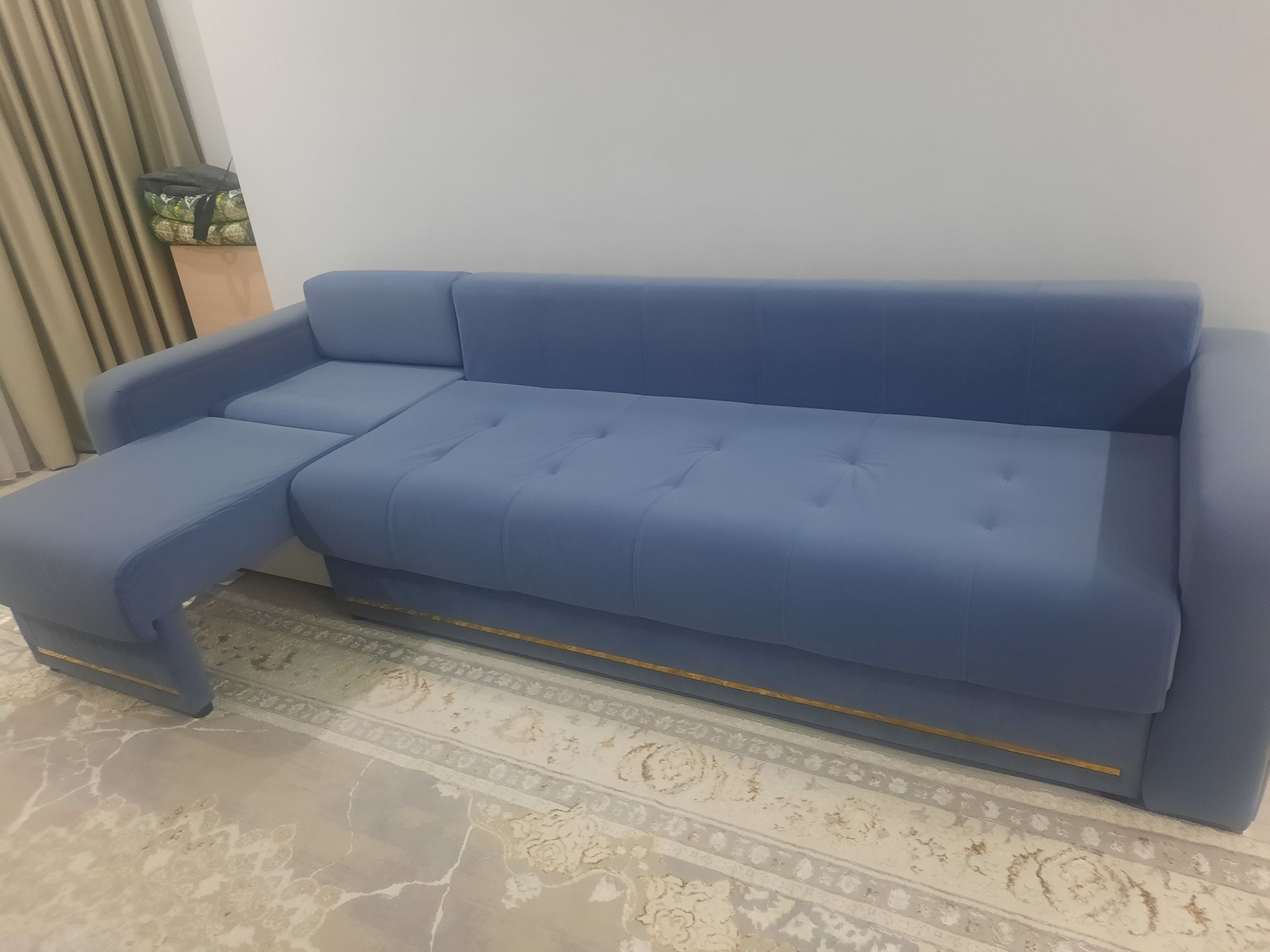 Продаем диван,почти новое