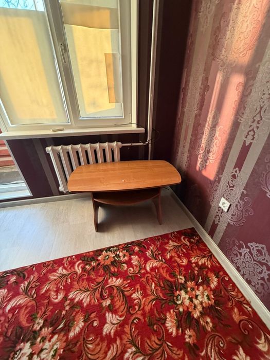 Журнальный столик