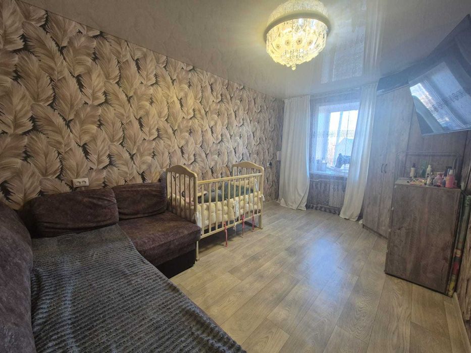 1-комнатная квартира, 19-й мкр., возле 4-поликлиники.