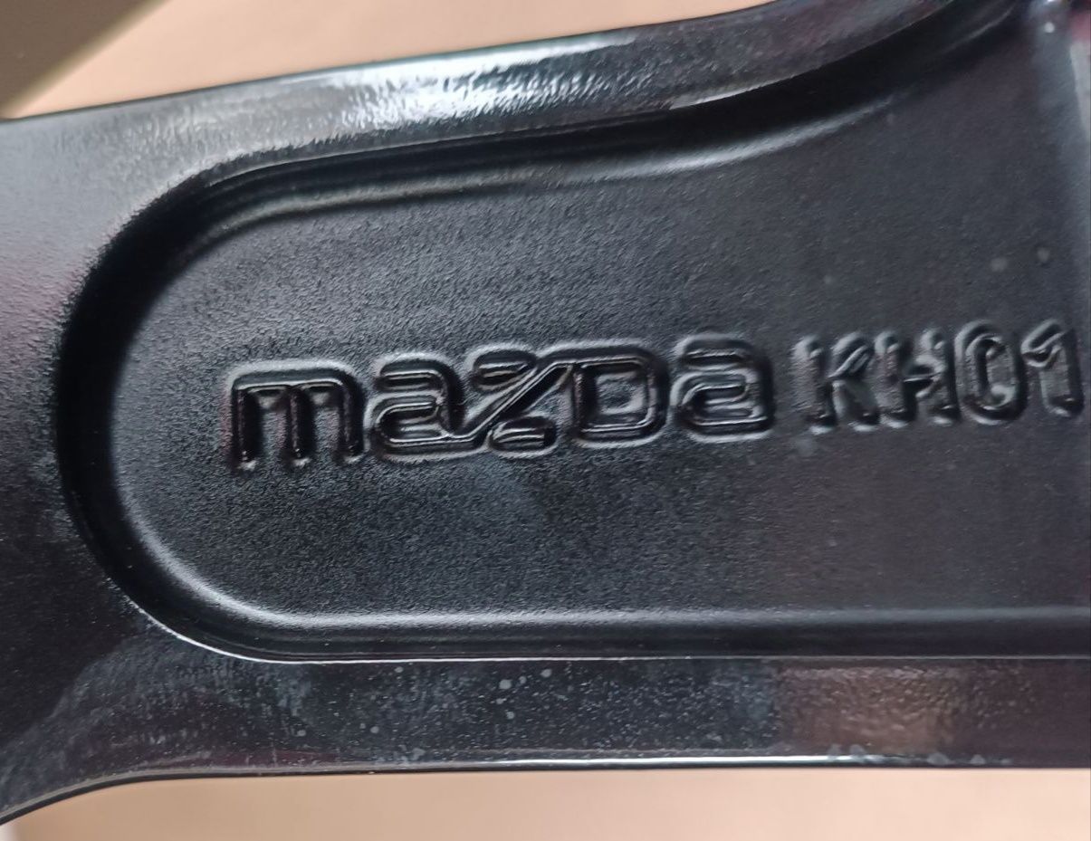 Оригинални нови джанти с гуми зимни 18 цола за Mazda CX5 CX-60/80