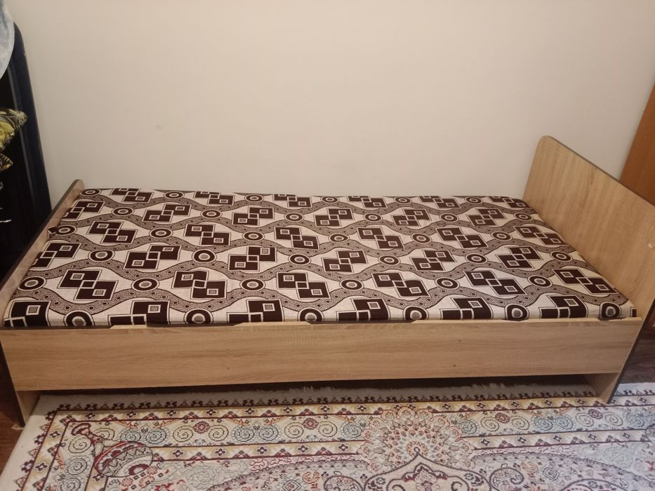 Кровать односпальная