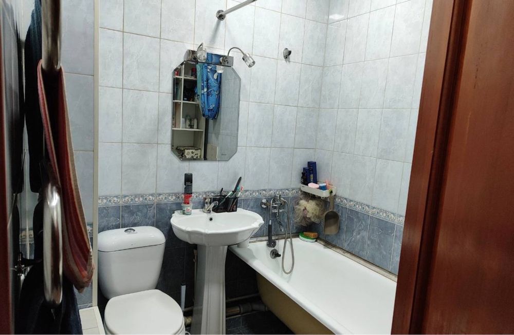 Юнусабад 11 квартал 1/1/4 идеально под офис/аптека/салон красоты