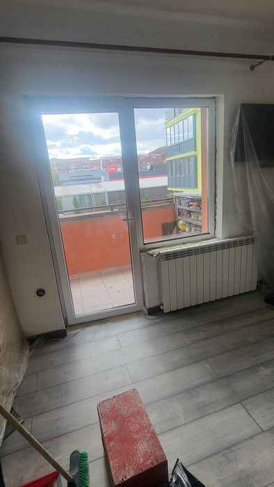 Vand ușa balcon + geam fix  ,demontat