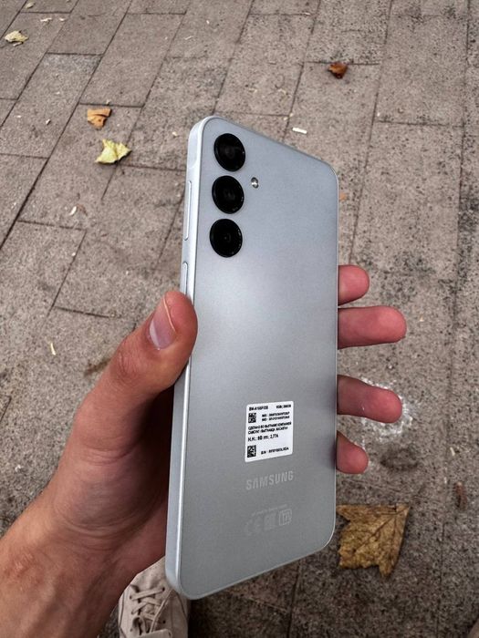 Samsung galaxy A16 8/256 ideal yengide ,1 oy ishlatdik,xolati yengi !