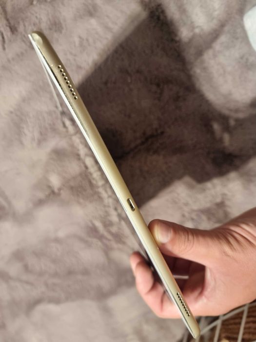 tableta apple ipad pro gen1 12 inchi cu defect