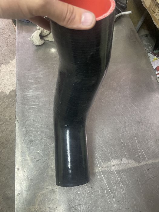 Интейк маркуч 1.8 и 2.0тси EA888 GEN3