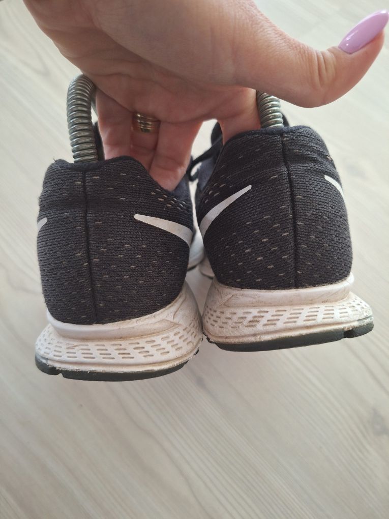 Adidași nike zoom pegasus mărimea 38