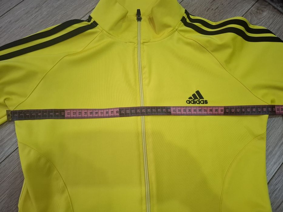 Дамски екипи 35лв бр.