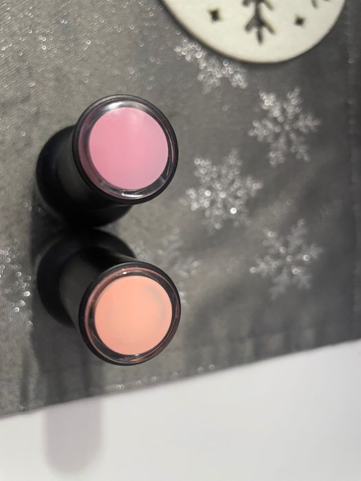 Vând Gel unghii semi.