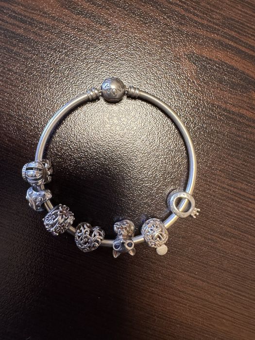 Твърда гривна PANDORA