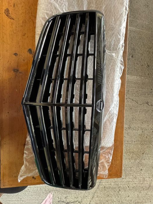 Решетка за Мерцедес W211 AMG