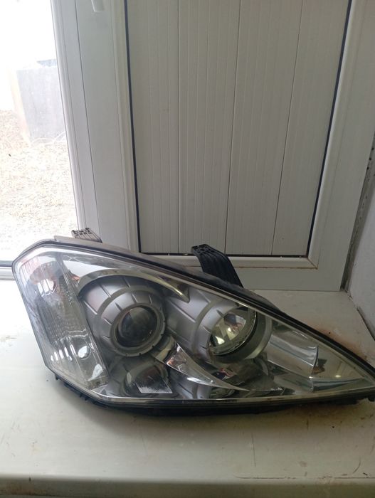 Продам фару на Сан Ёнг