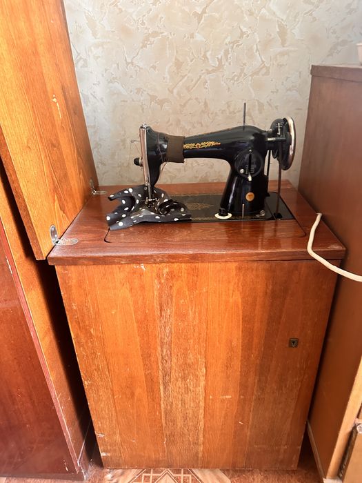 Швейная машинка чайка