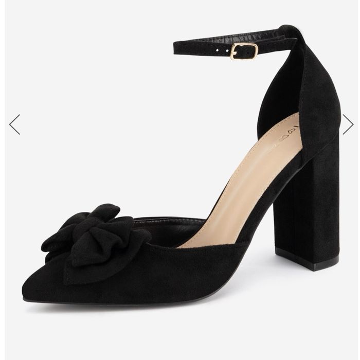 Елегантни черни обувки DeeZee