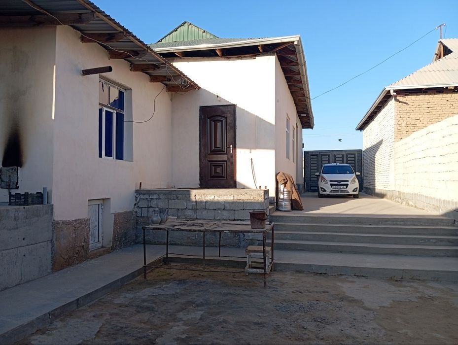 Срочна Уй сотилади