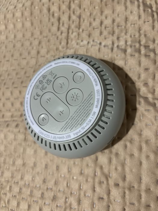 lampa cu lumina rosie si sunete, bebelusi