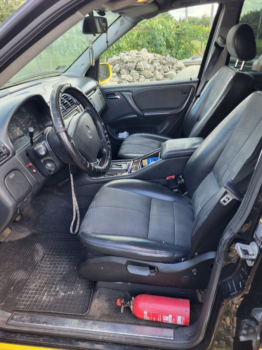 De vânzare ML 270 CDI Autoutilitara 2004