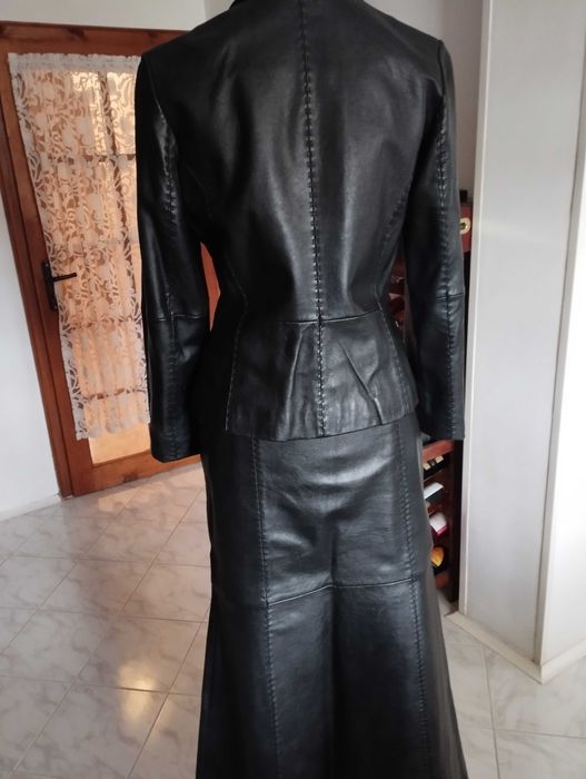 ЕСТЕСТВЕНА КОЖА на DRANELLA/UK - сако и дълга пола